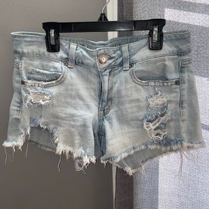AMERICAN EAGLE SHORTS LOW RISE SIZE 6